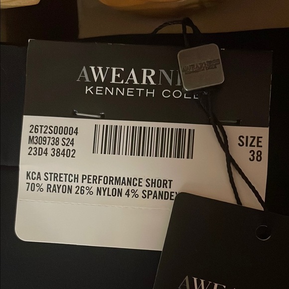 Kenneth Cole - Picture 2 of 6